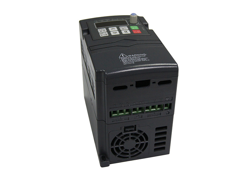 永磁同步電機(jī)驅(qū)動(dòng)器，永磁變頻器廠家，永磁電機(jī)變頻器，永磁同步變頻器