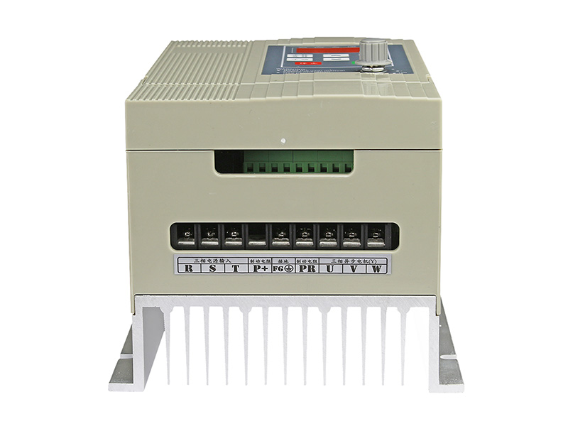 4000H通用變頻器，變頻器三相380V，變頻器廠家，電機(jī)變頻器